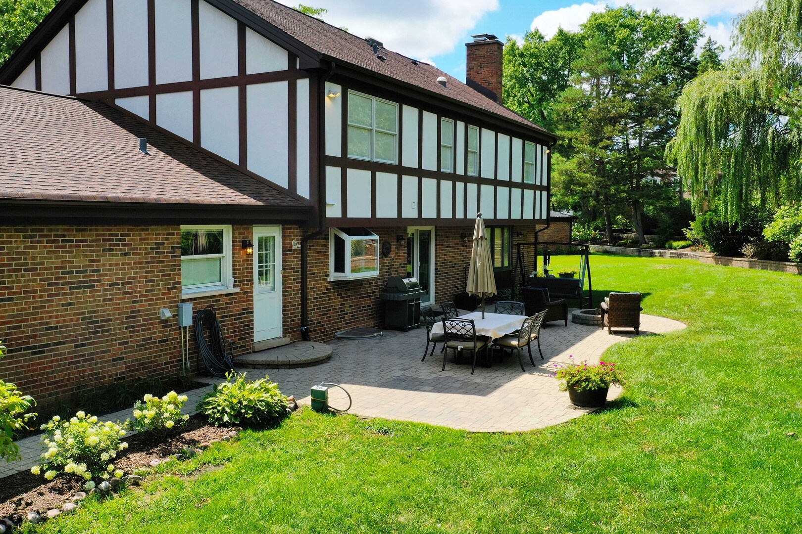 711 S White Willow Bay