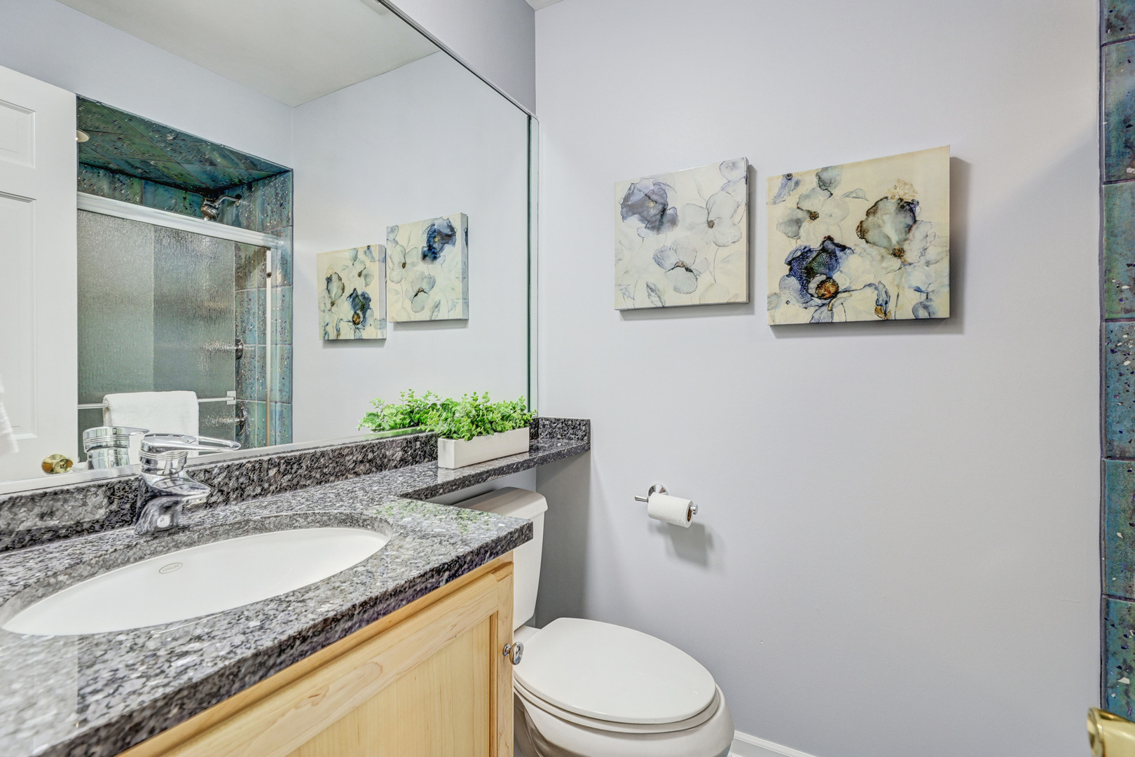 711 S White Willow Bay