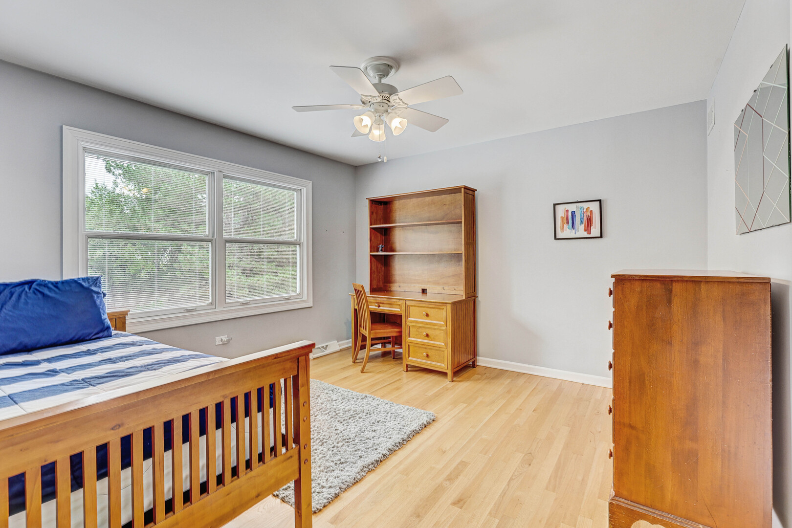 711 S White Willow Bay