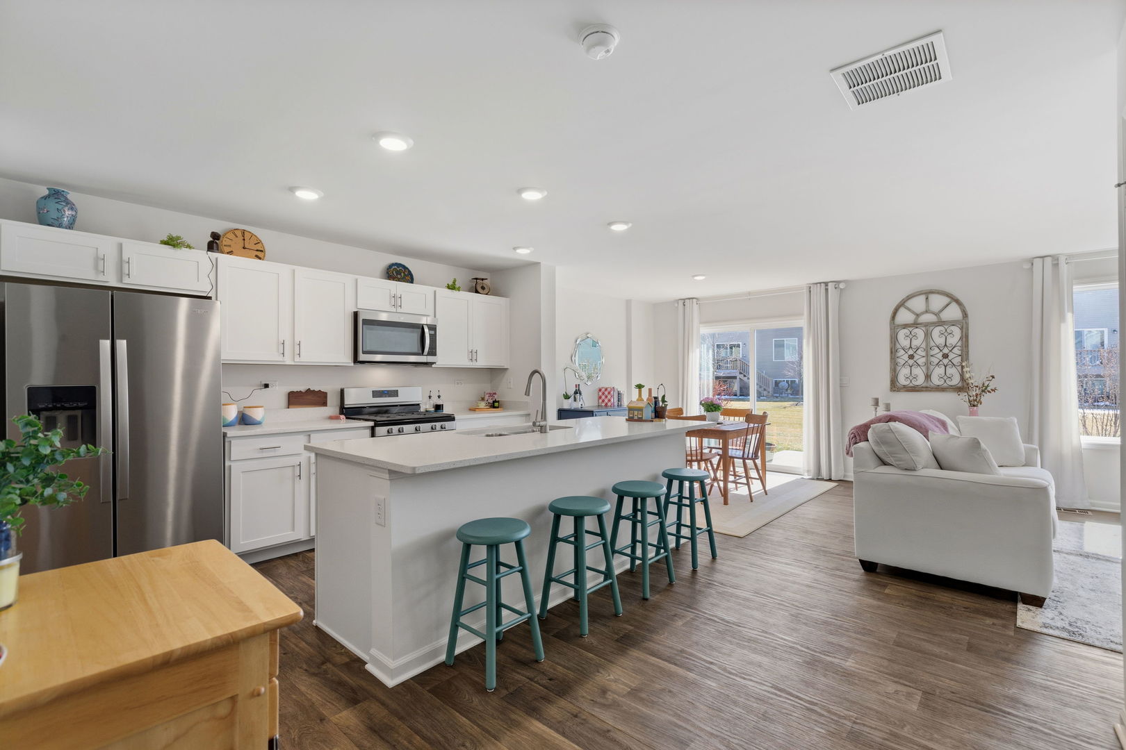 717 Wellington Lane