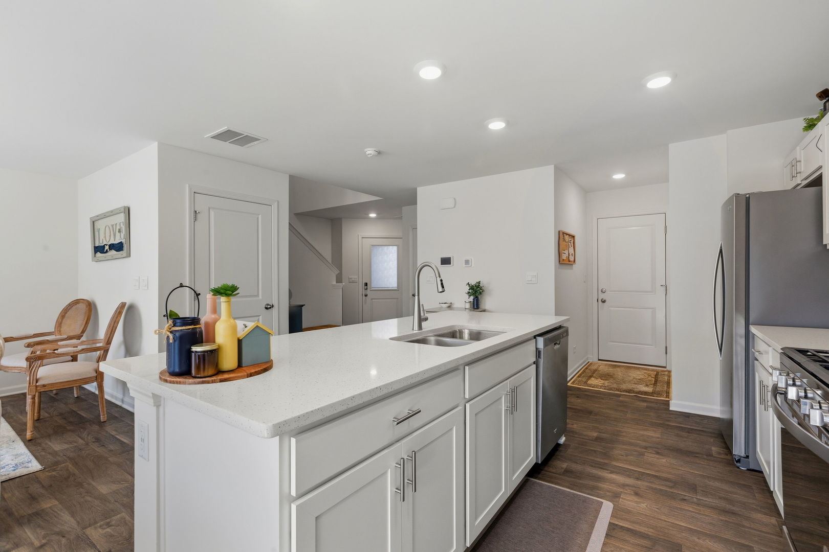 717 Wellington Lane