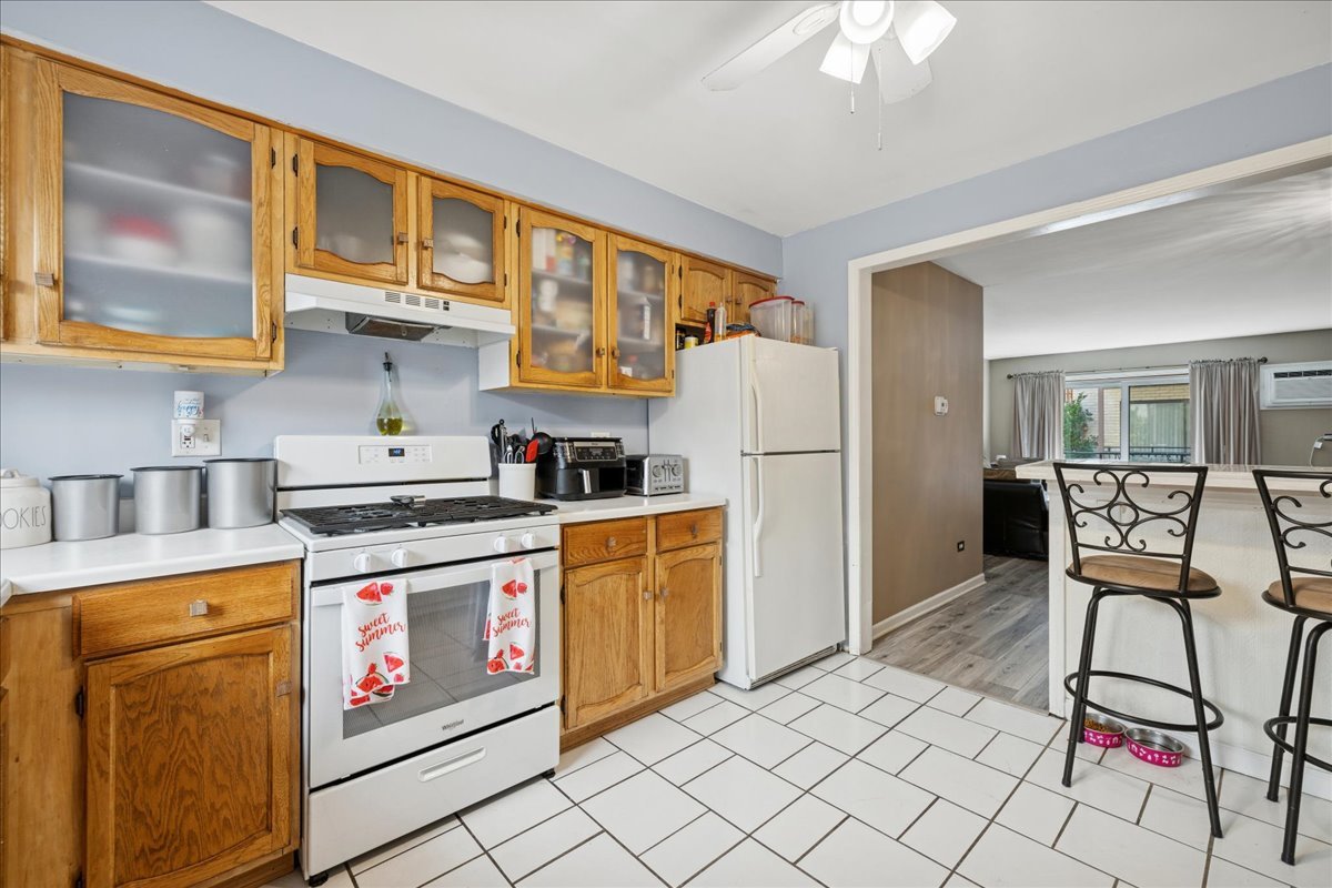 5143 N East River Road Unit: 152B