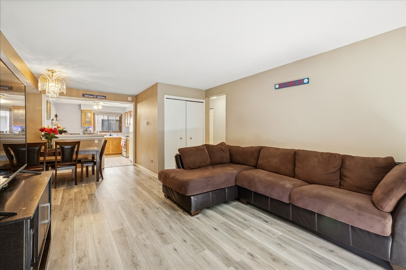 5143 N East River Road Unit: 152B
