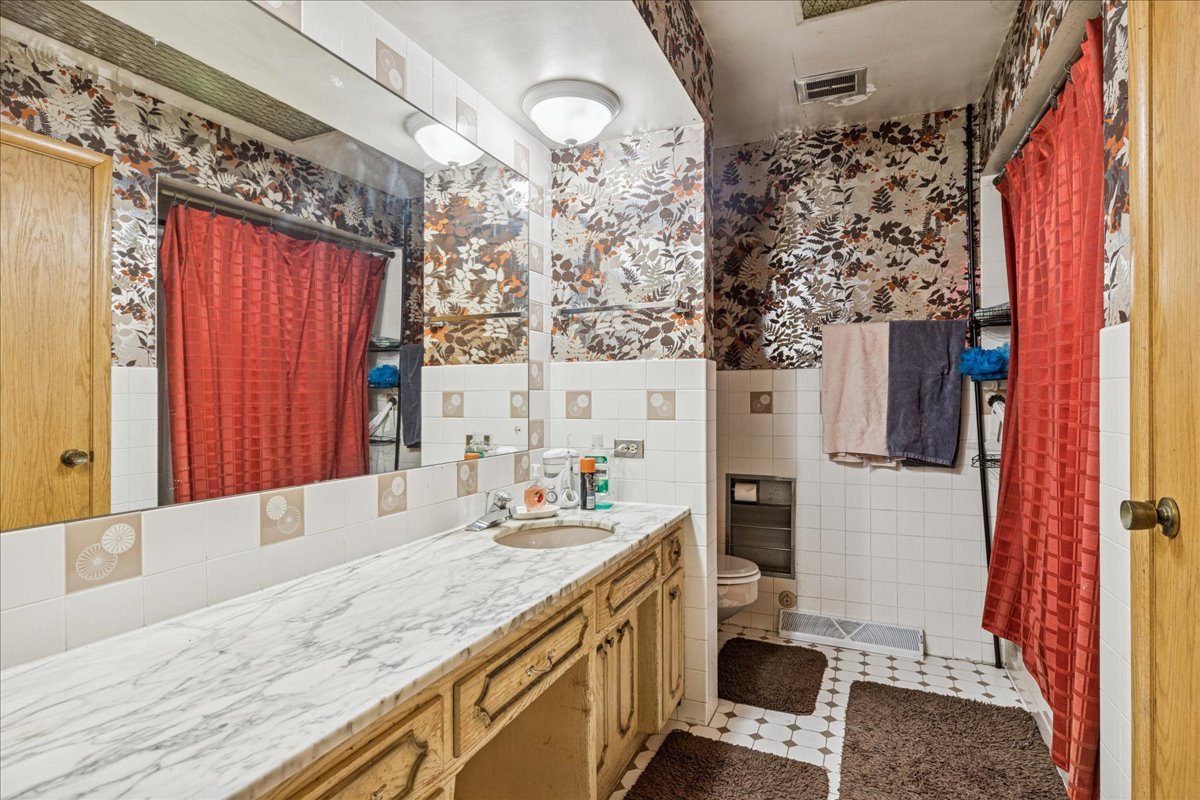 10129 Westmanor Drive