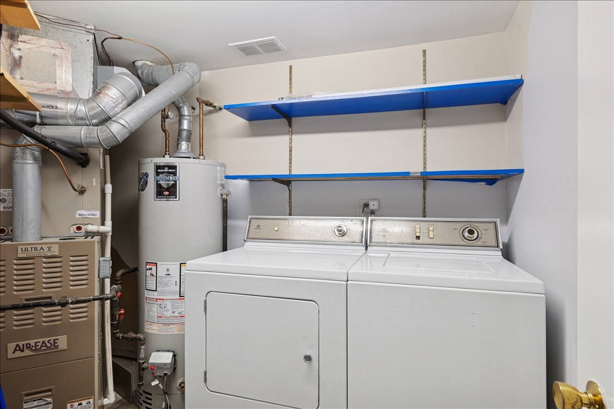 1010 E Glavin Court Unit: 1807