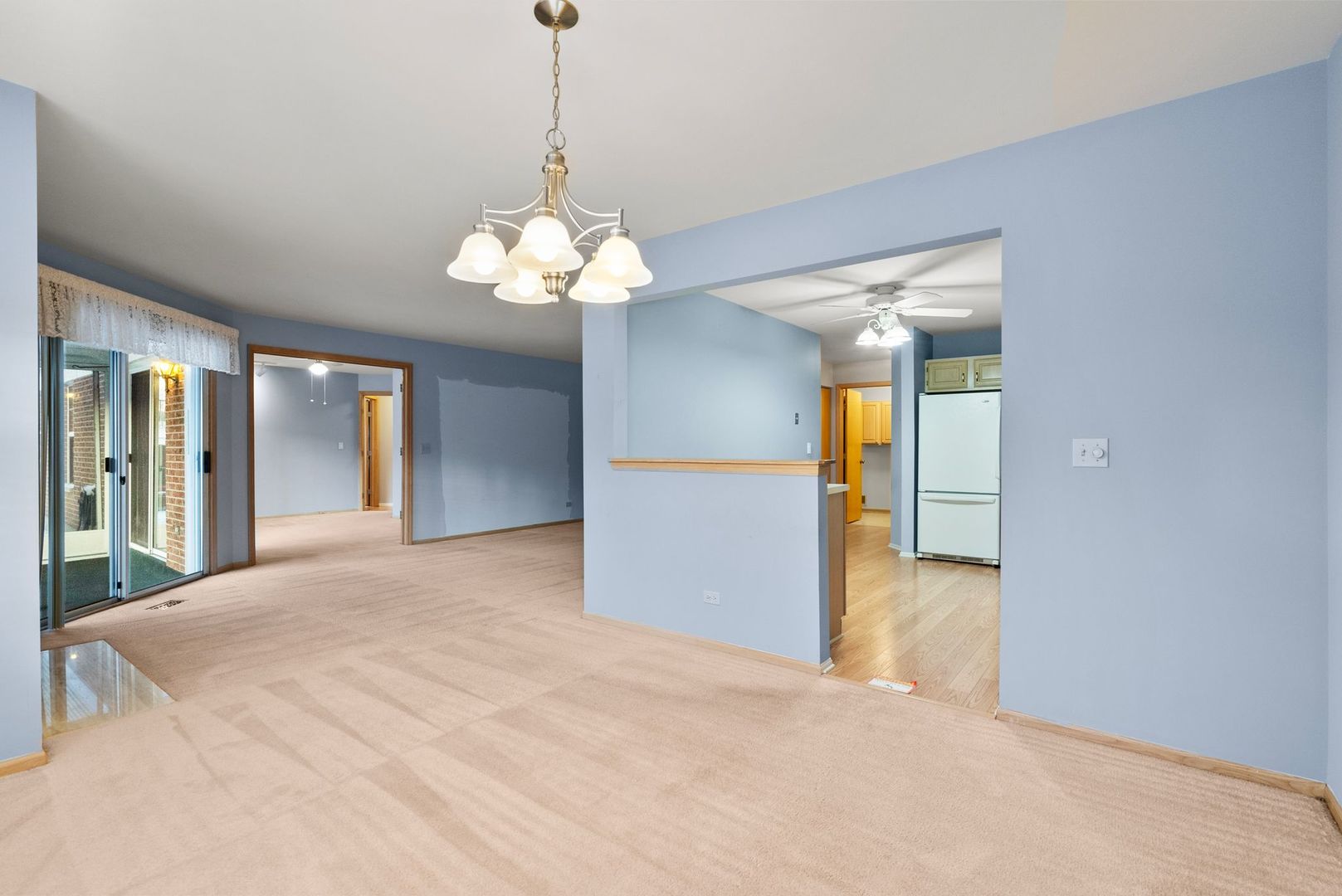 1010 BUTTERNUT Lane Unit: B