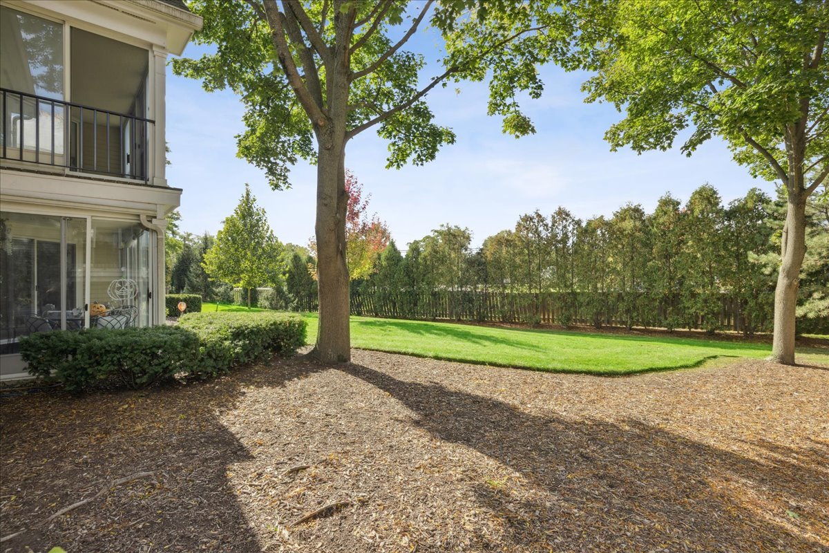 1010 BUTTERNUT Lane Unit: B