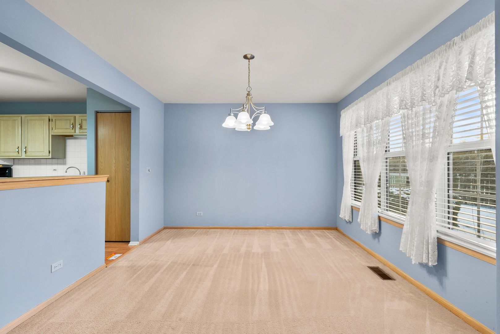 1010 BUTTERNUT Lane Unit: B