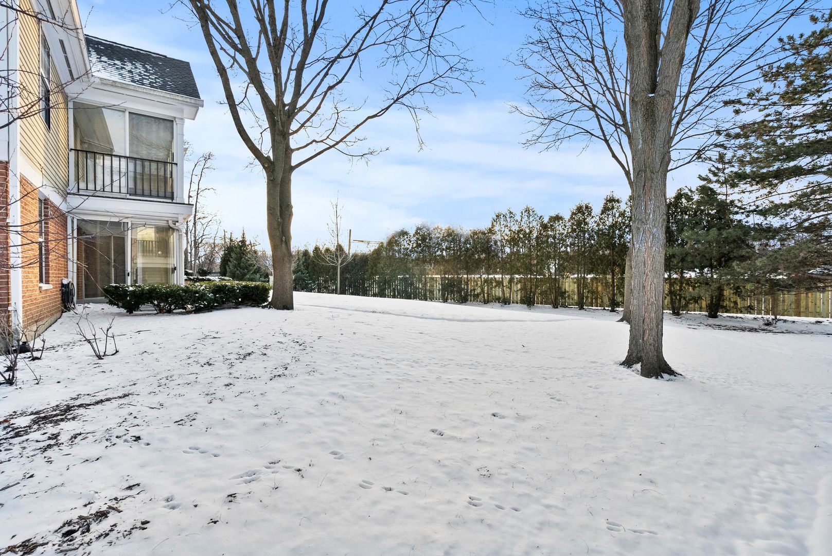 1010 BUTTERNUT Lane Unit: B