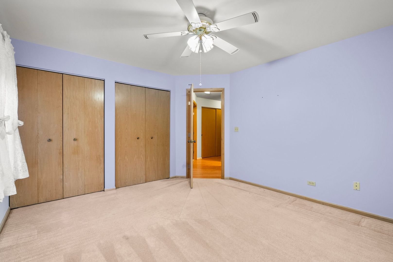 1010 BUTTERNUT Lane Unit: B