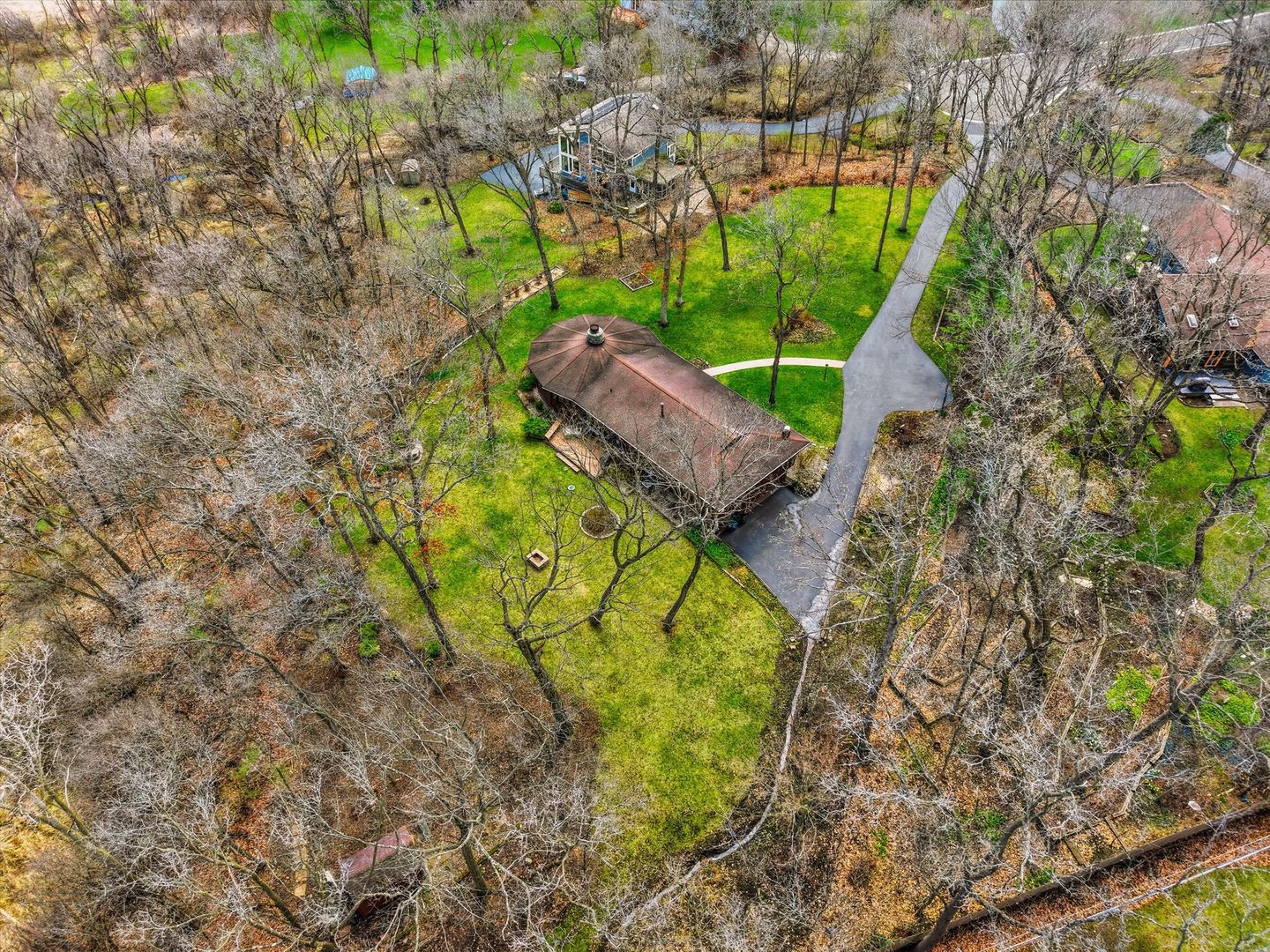380 W Center Road