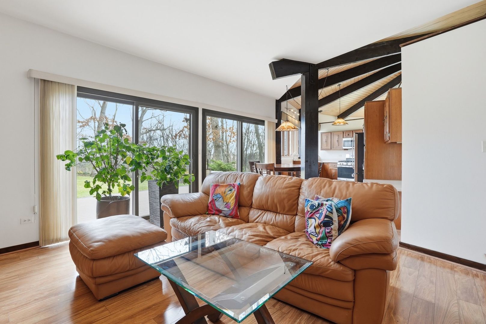 380 W Center Road