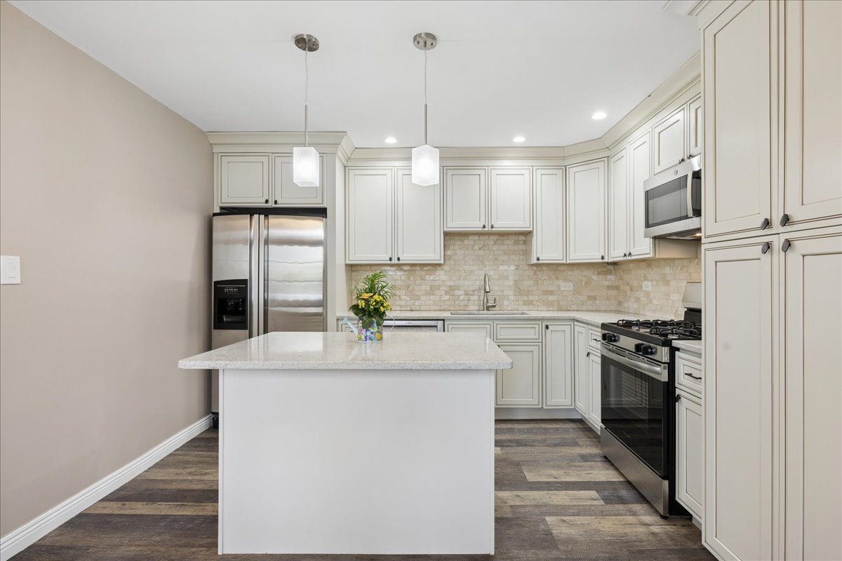 1221 Crystal Lake Road