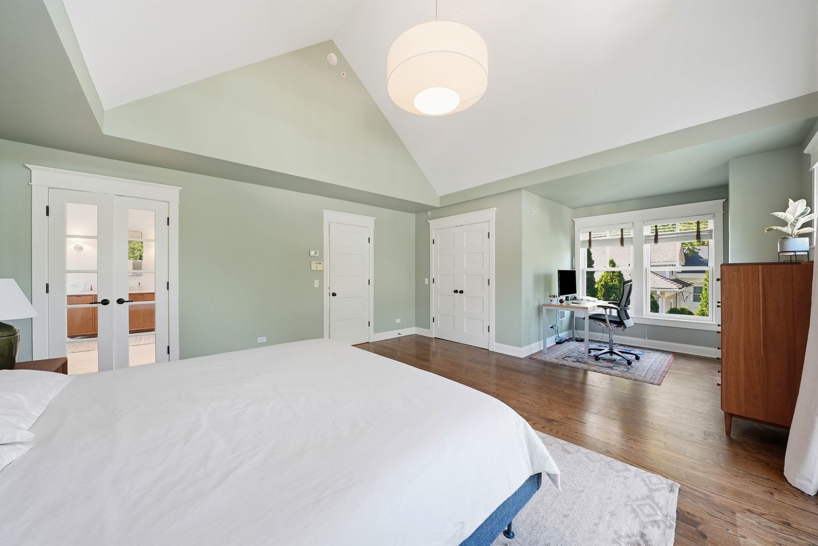 611 Prairie Avenue