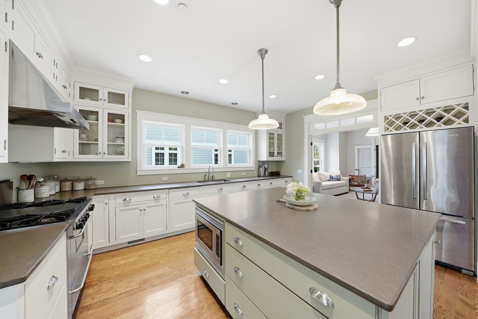 611 Prairie Avenue
