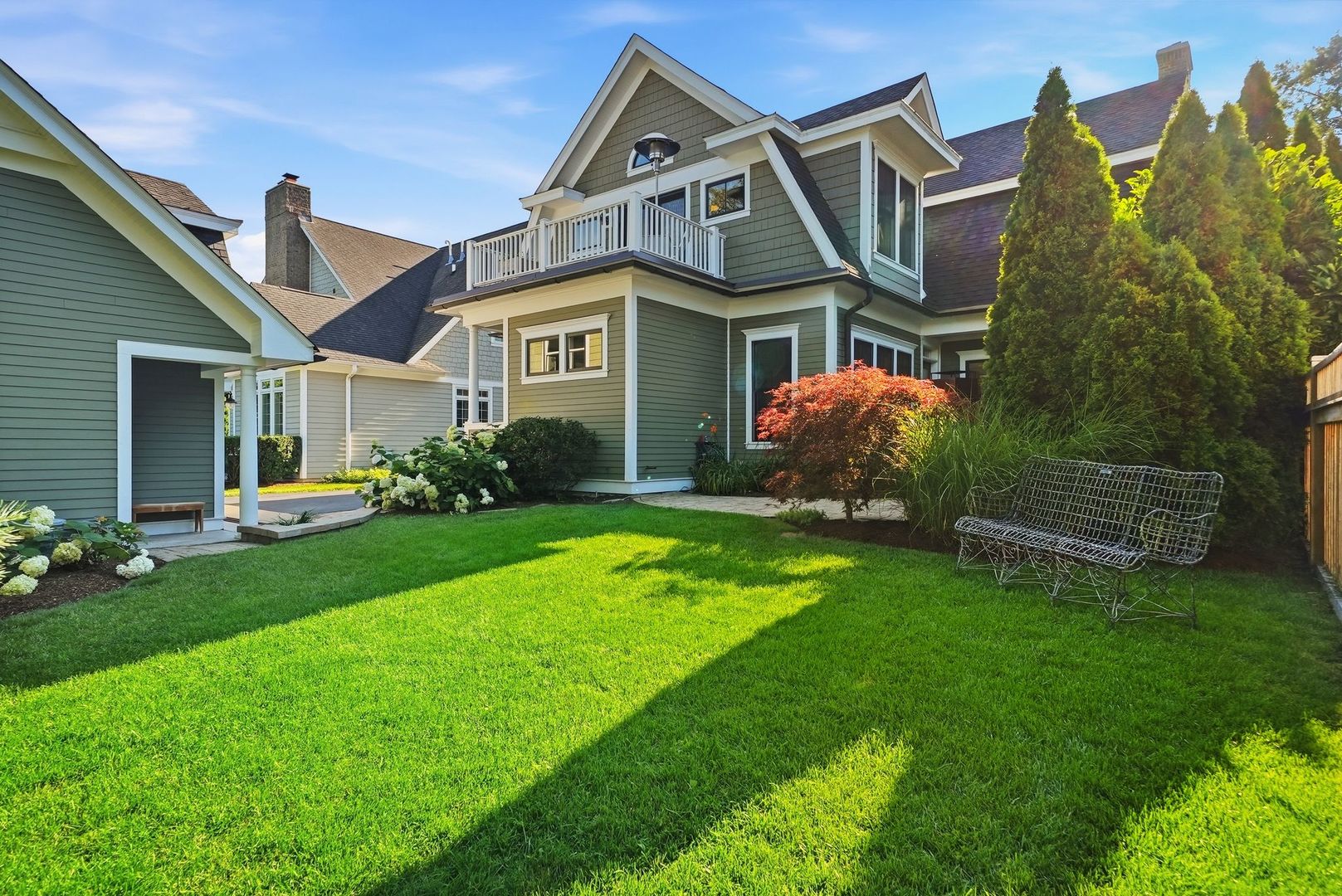 611 Prairie Avenue