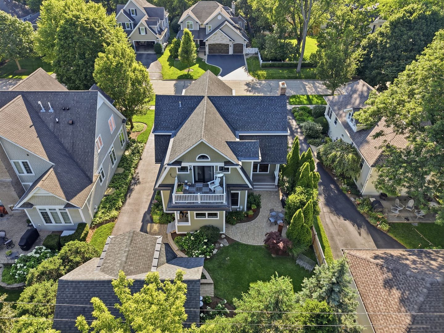 611 Prairie Avenue