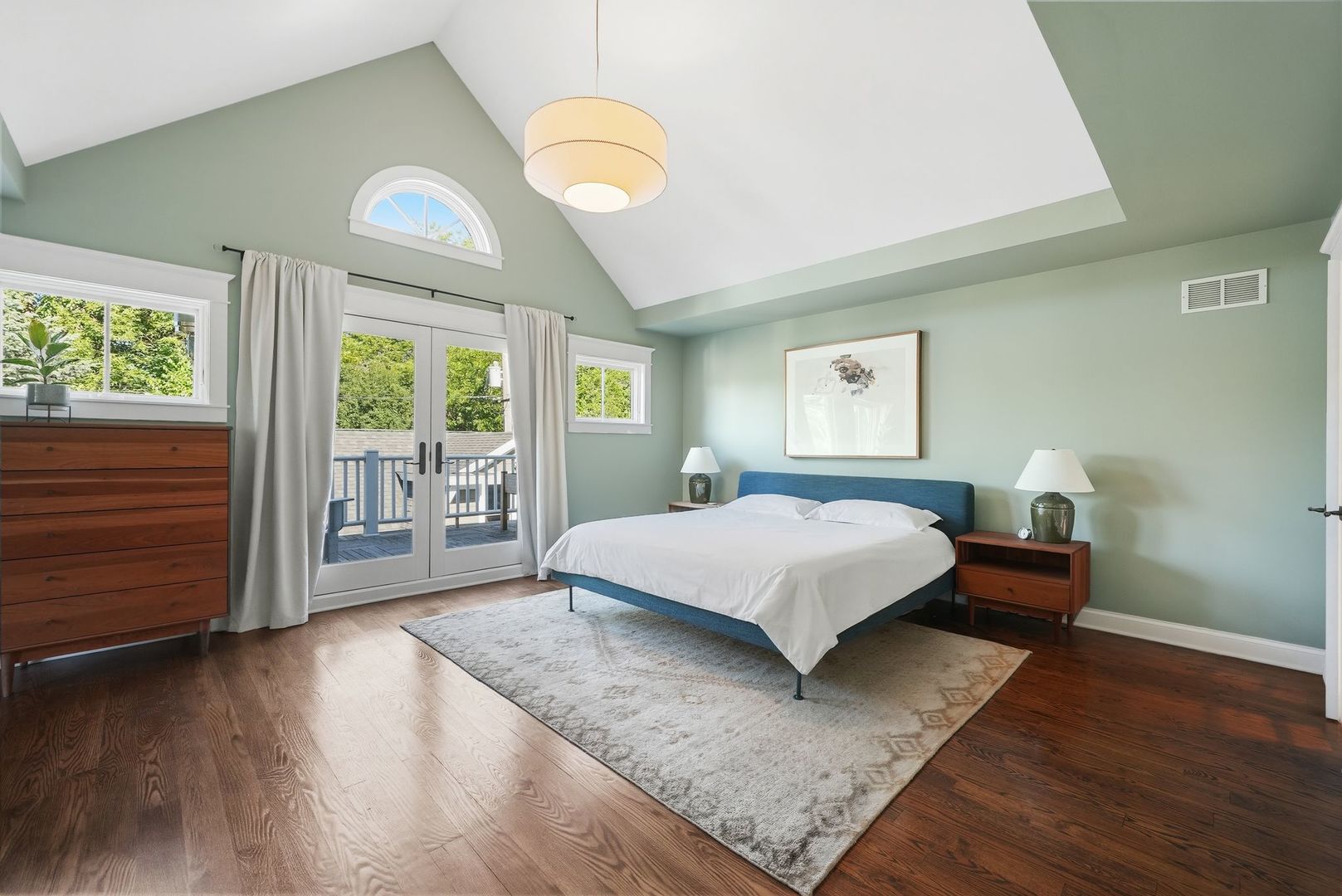 611 Prairie Avenue