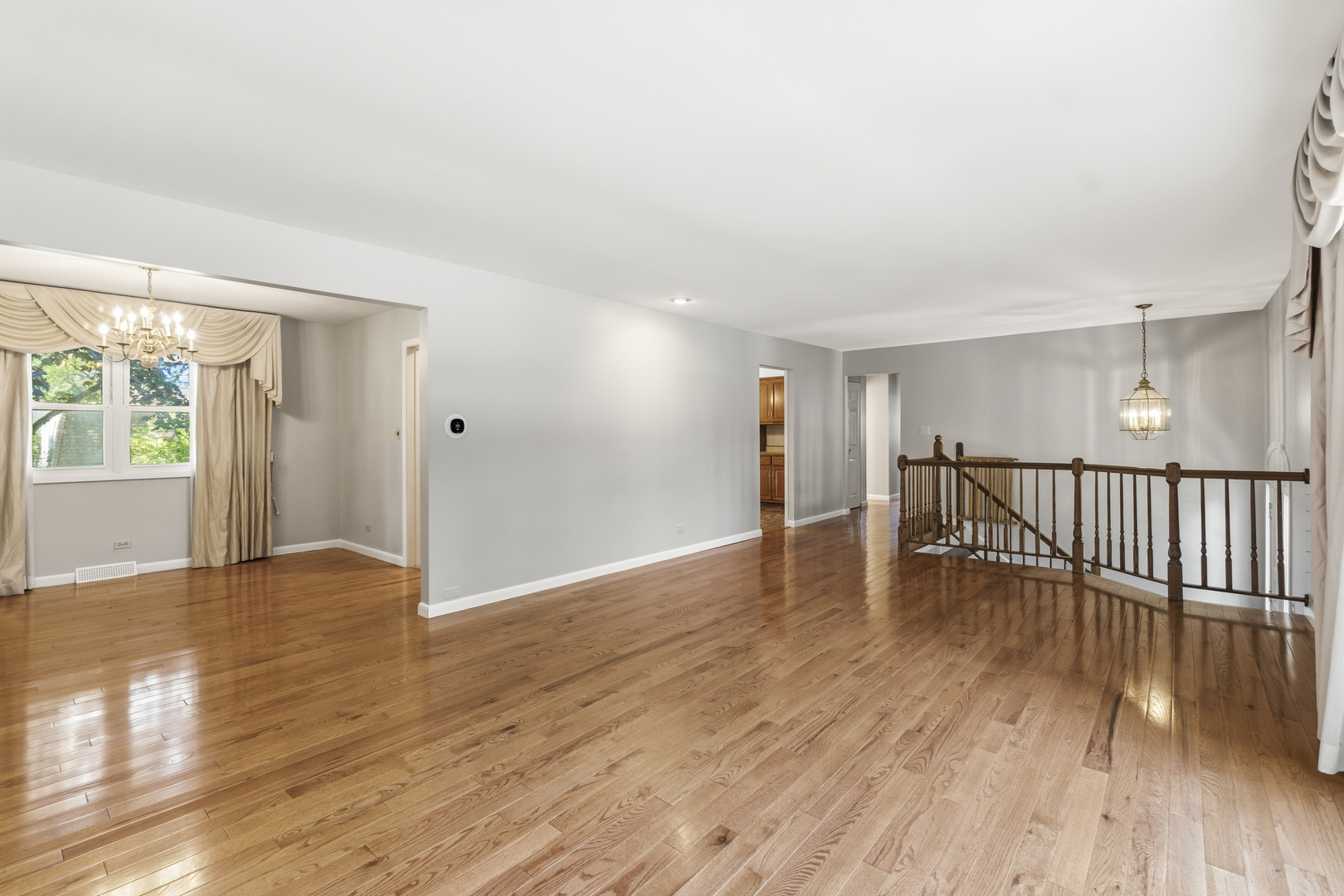 933 W Gilbert Avenue