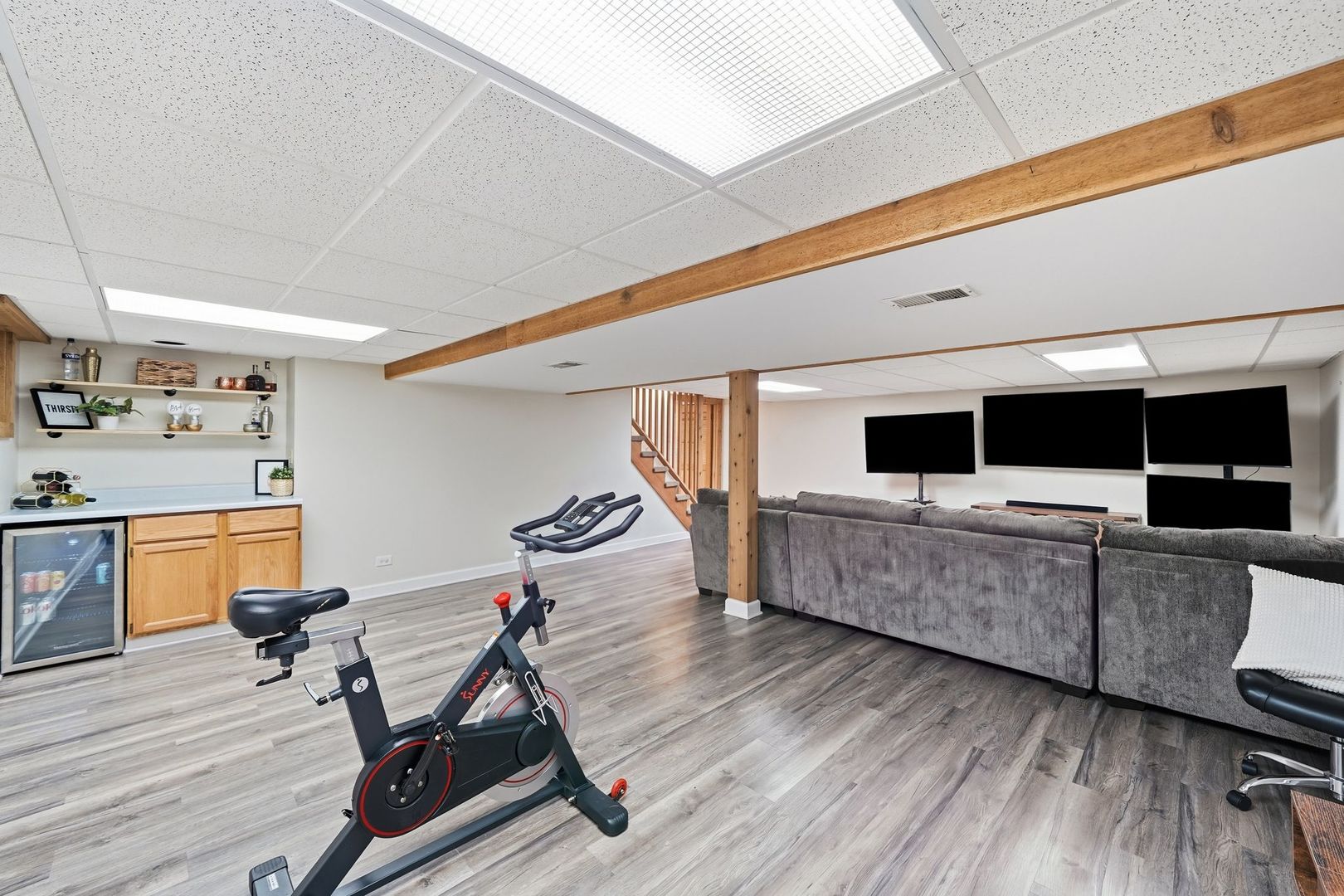 1112 Regency Lane