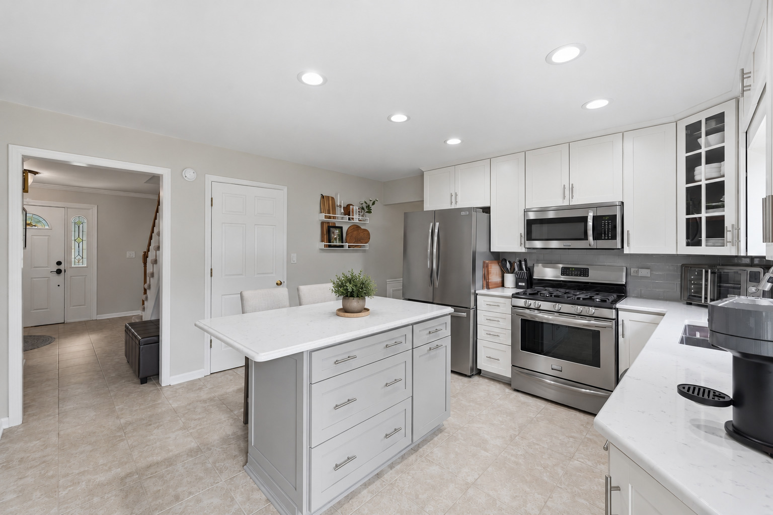 1112 Regency Lane