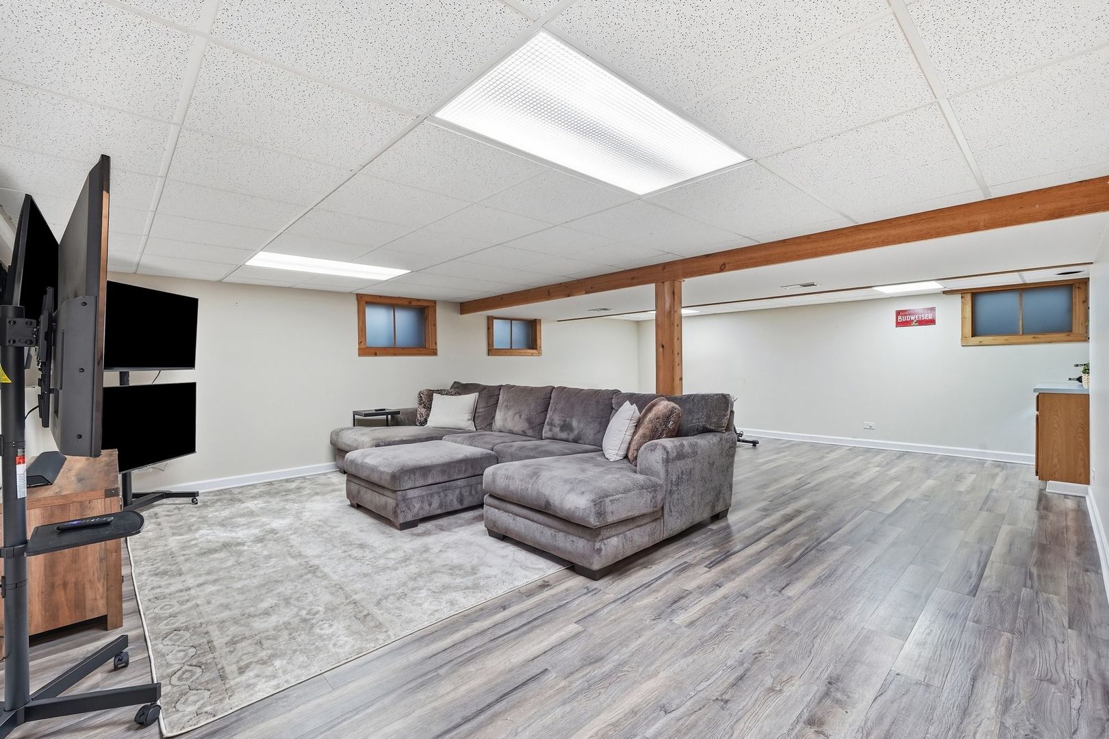 1112 Regency Lane