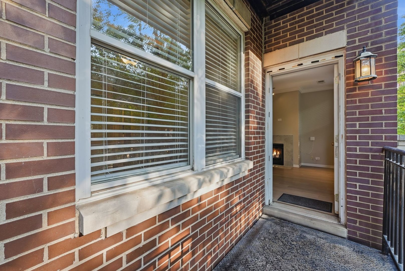 1225 N ORLEANS Street Unit: 602