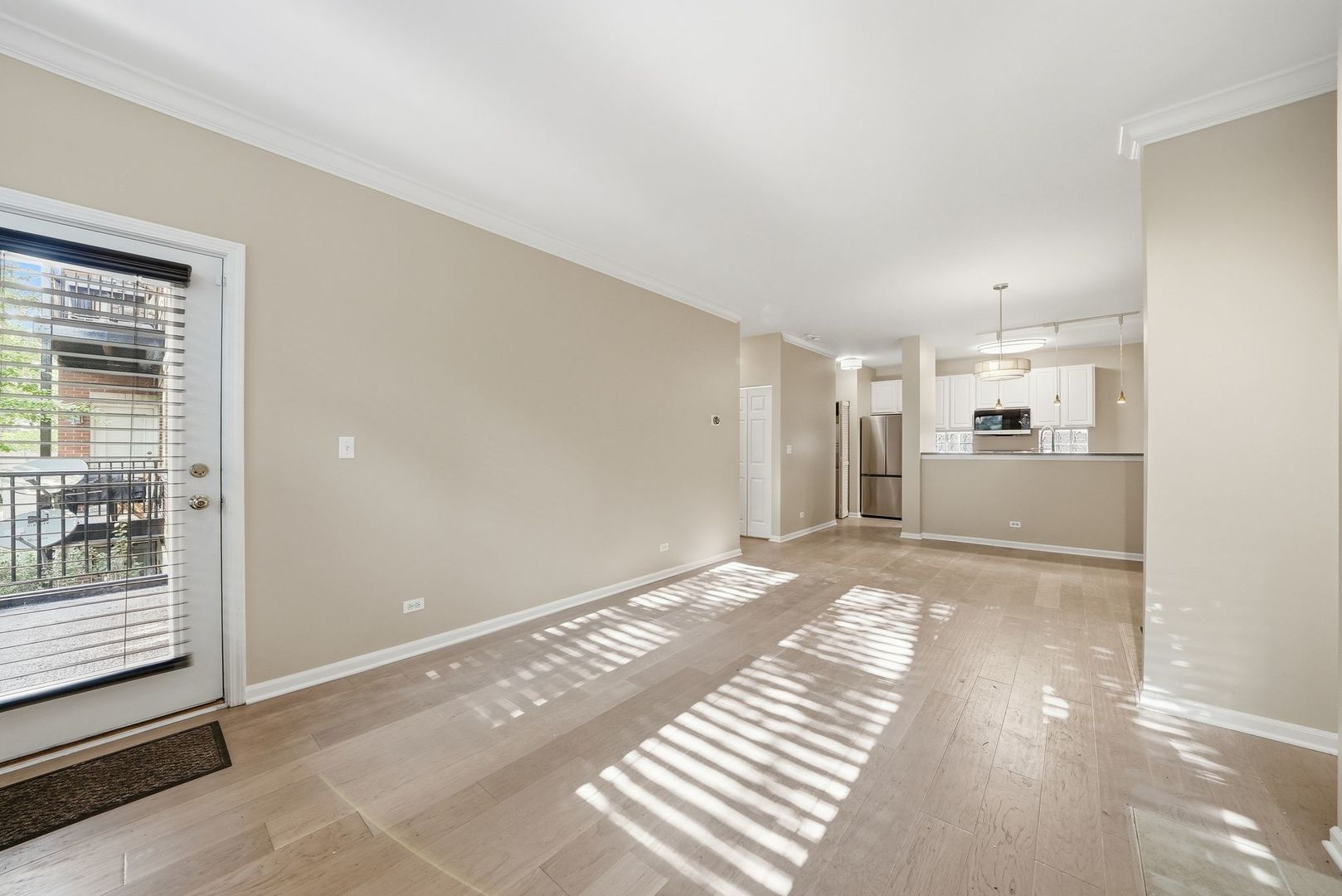 1225 N ORLEANS Street Unit: 602