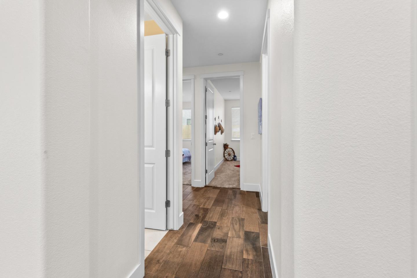 1605 Goldenstar Court