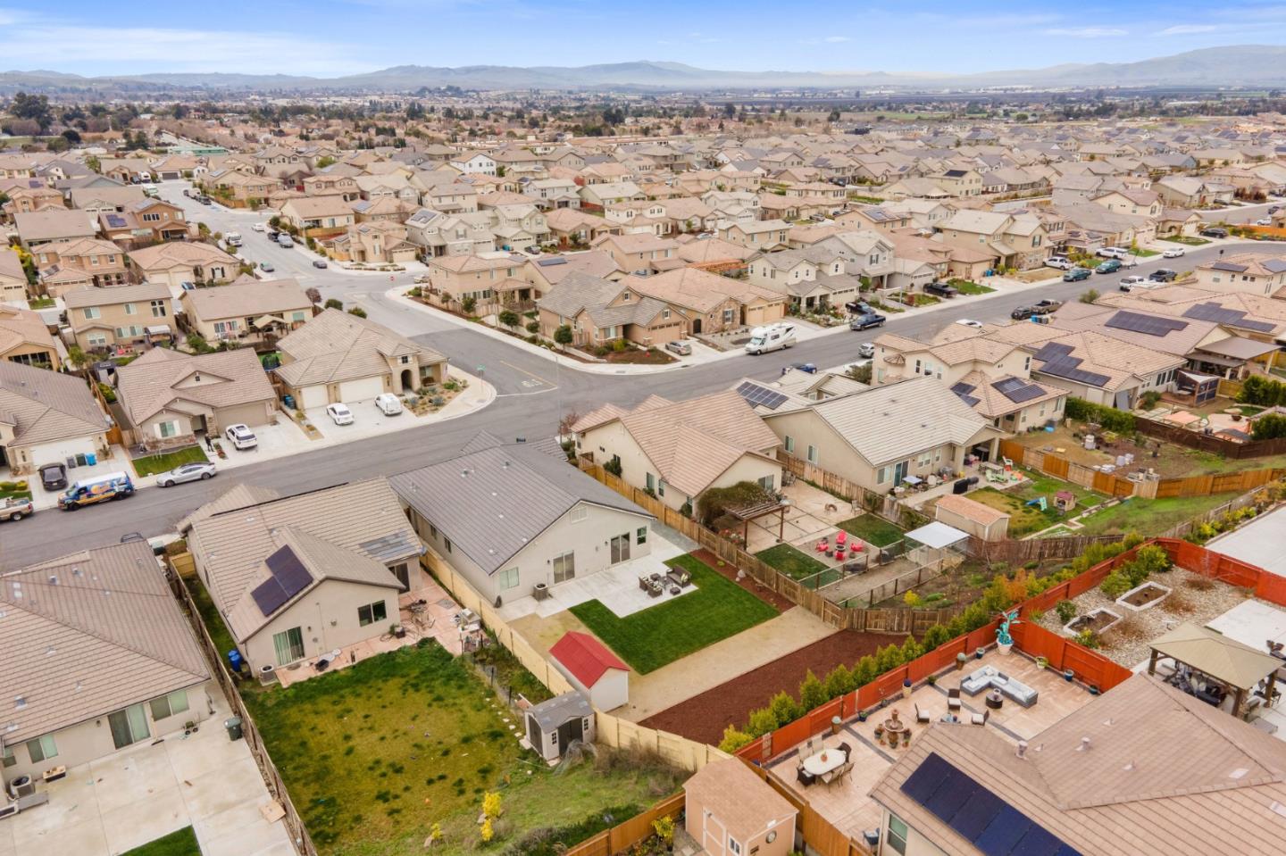 1605 Goldenstar Court