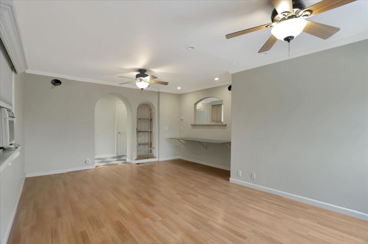 182 Elm DR 182