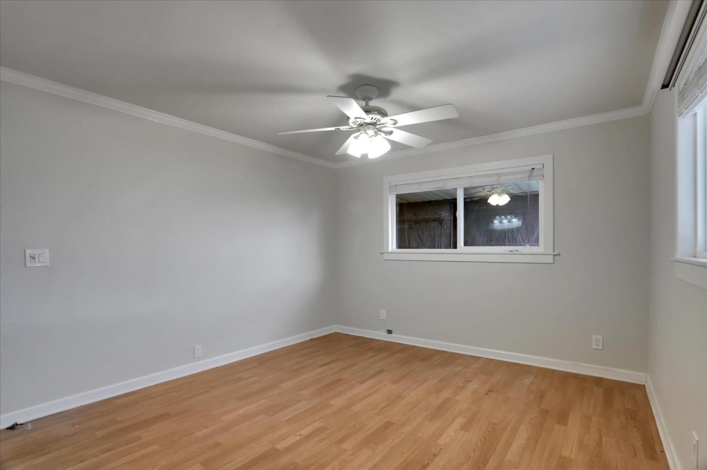182 Elm DR 182