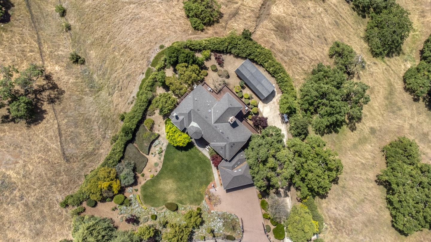 18070 Barnard RD