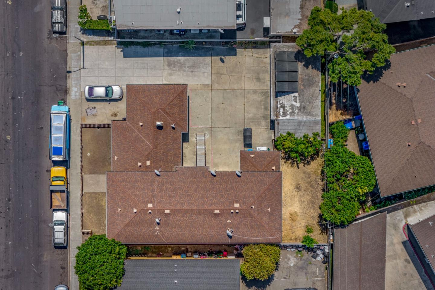 2134 Main ST