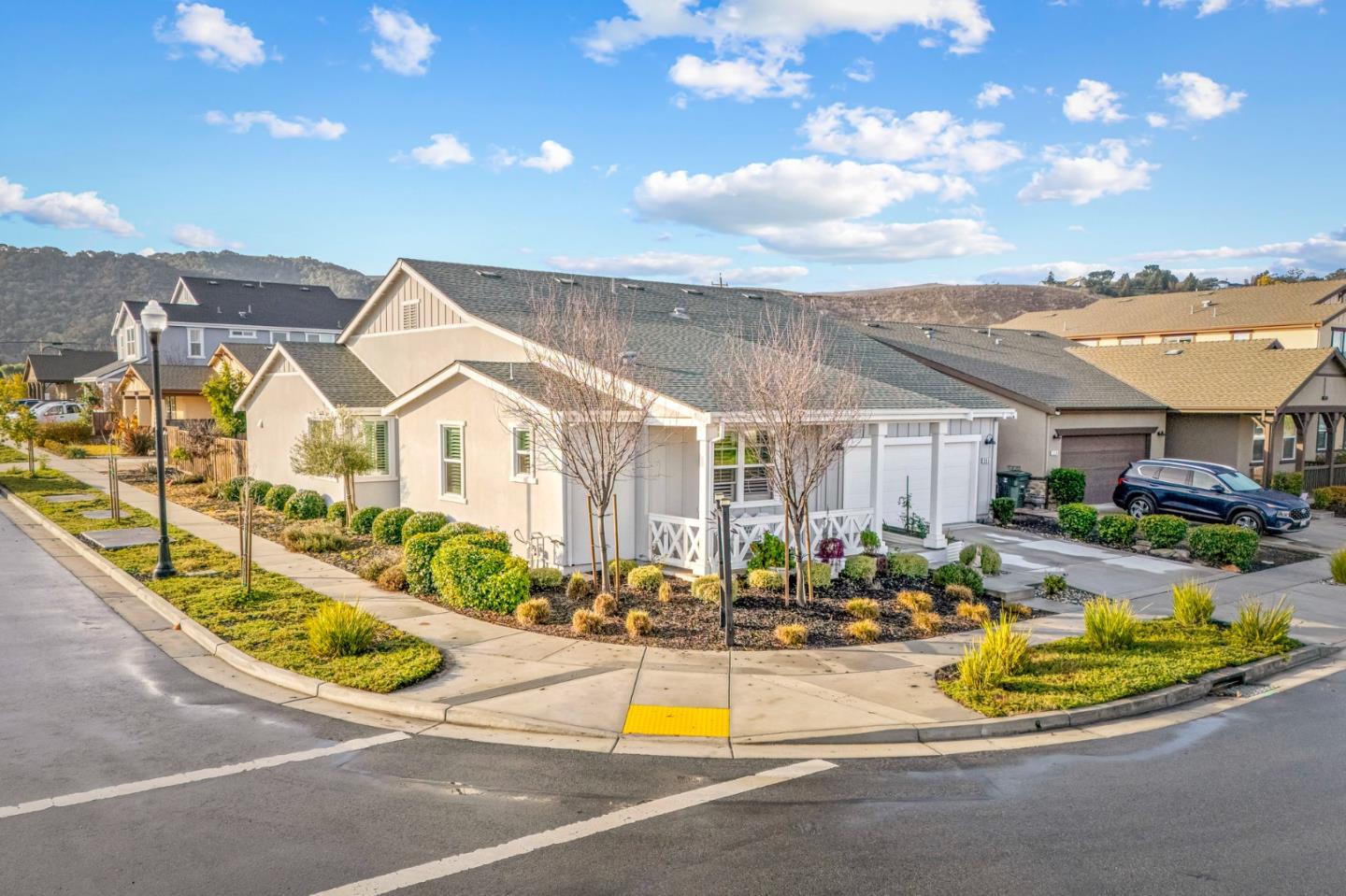 225 Copperleaf LN