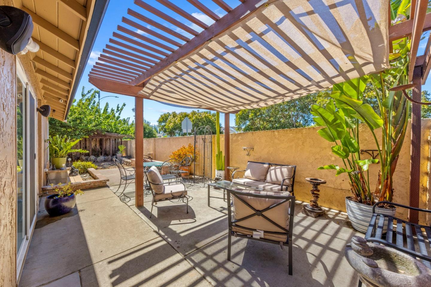 1807 Walker Court