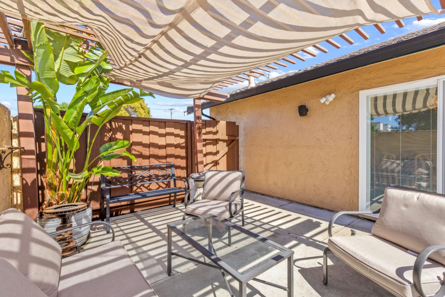 1807 Walker Court