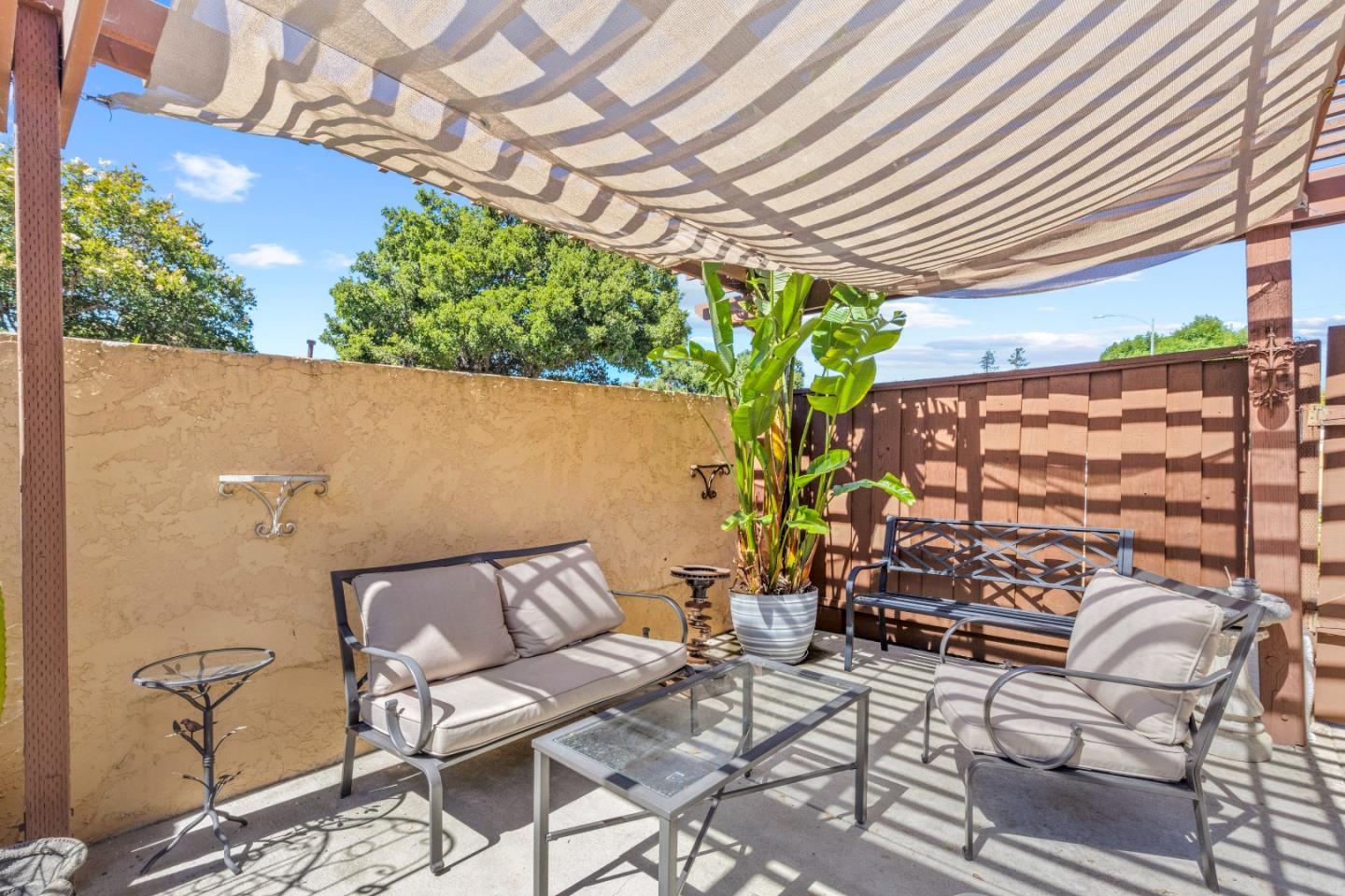 1807 Walker Court