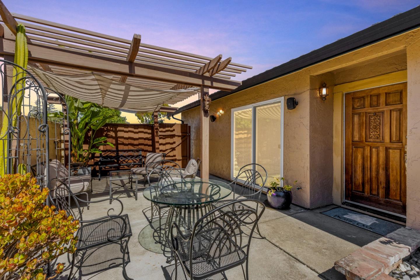 1807 Walker Court