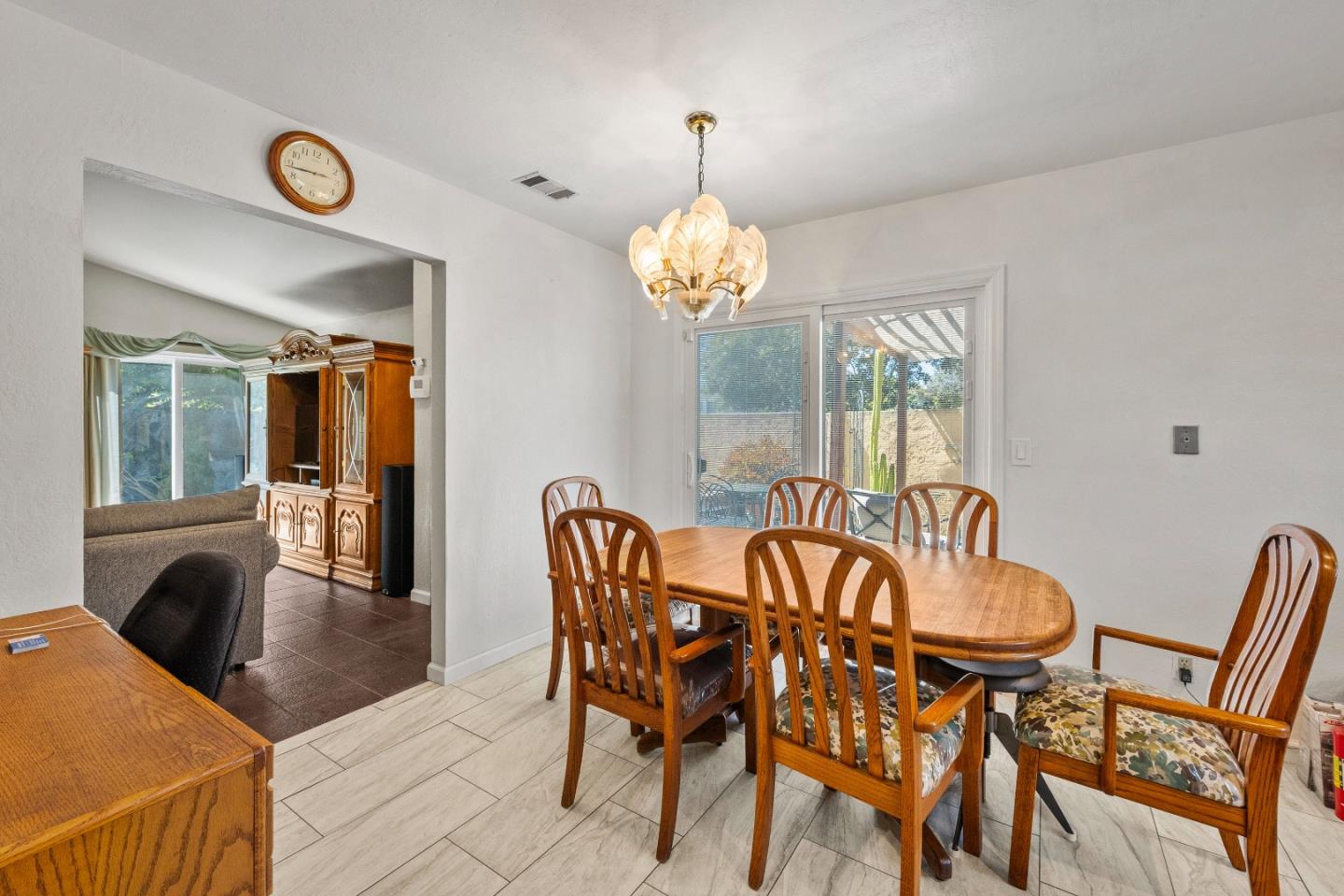 1807 Walker Court