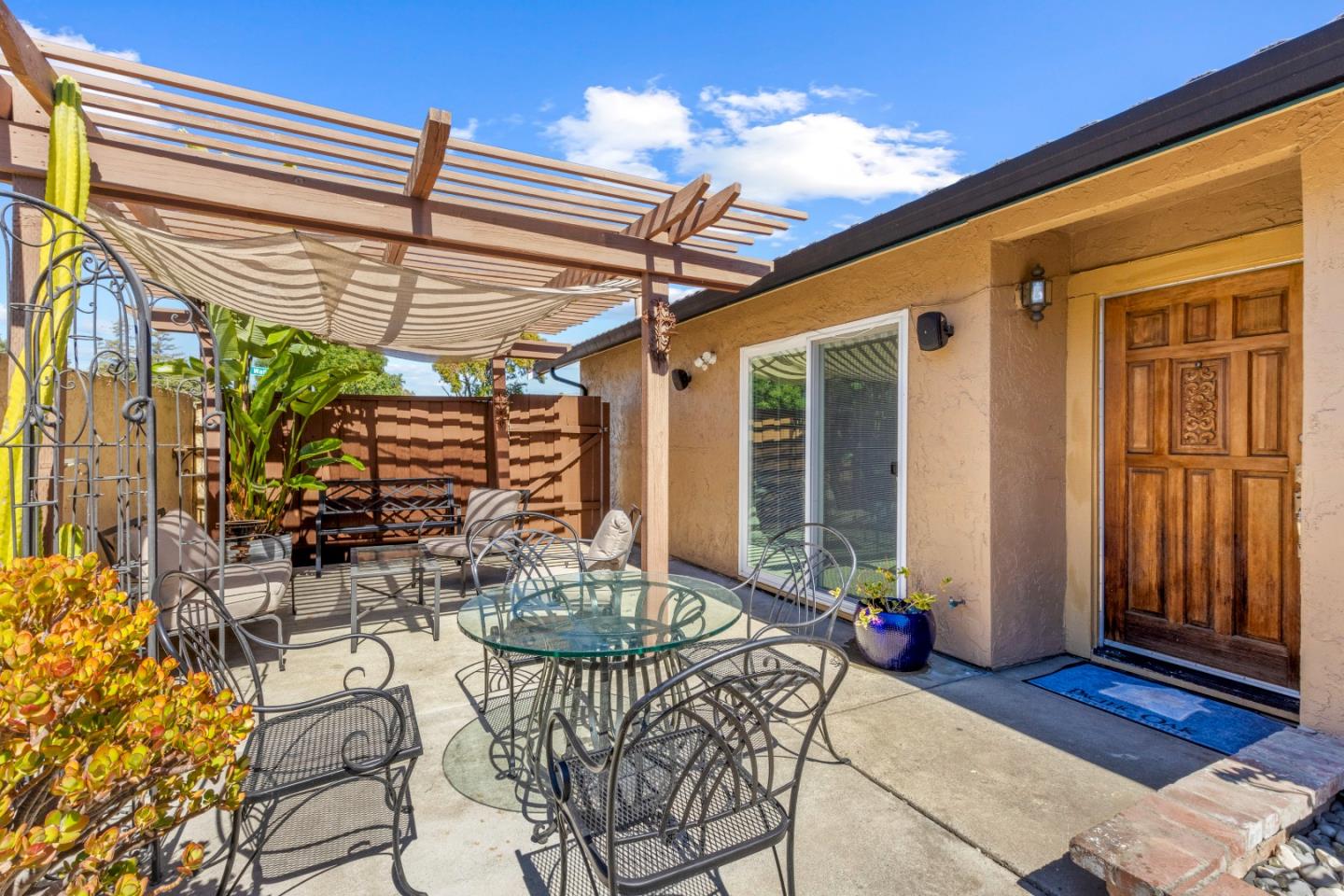 1807 Walker Court