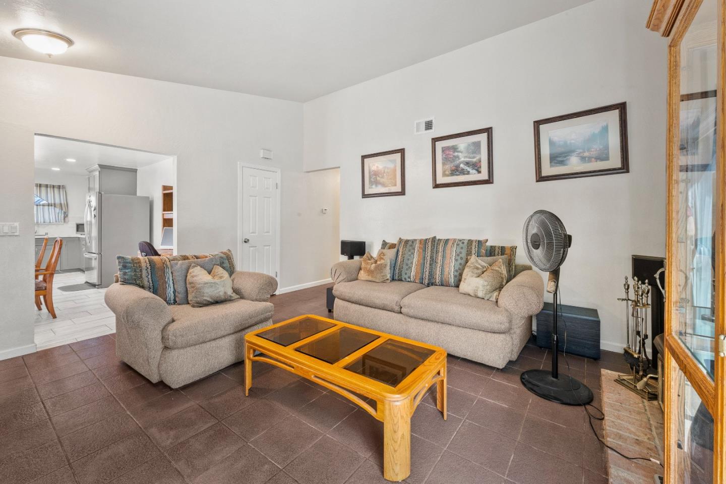 1807 Walker Court