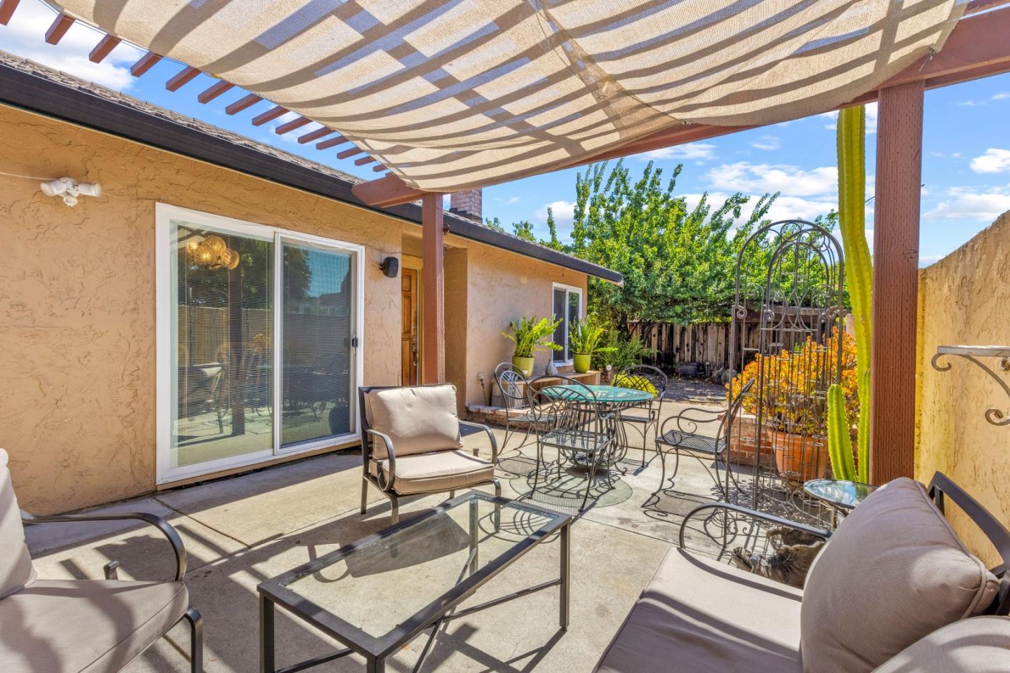 1807 Walker Court
