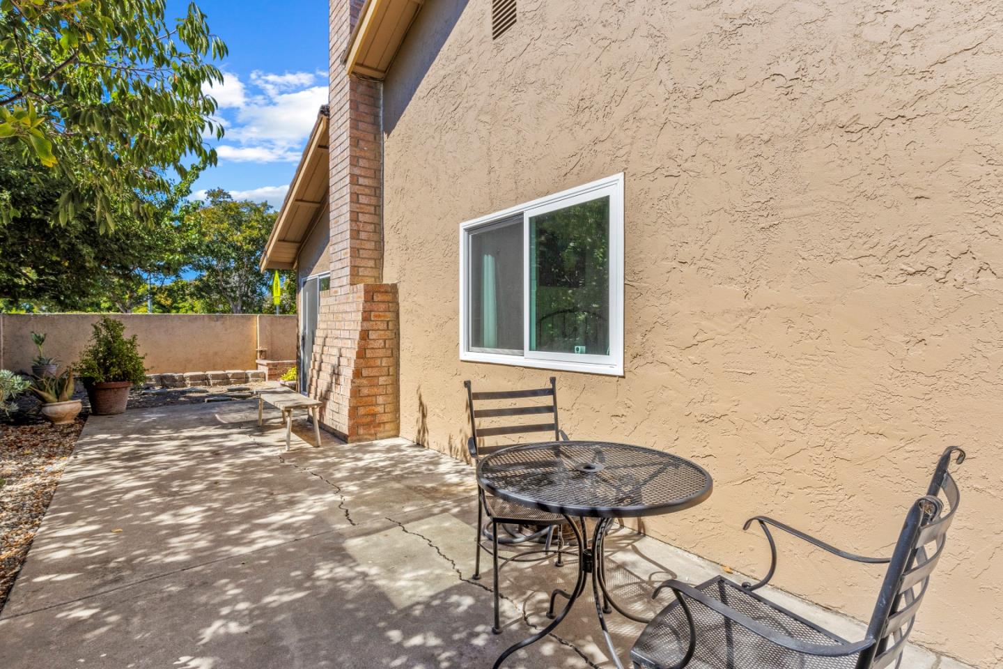 1807 Walker Court