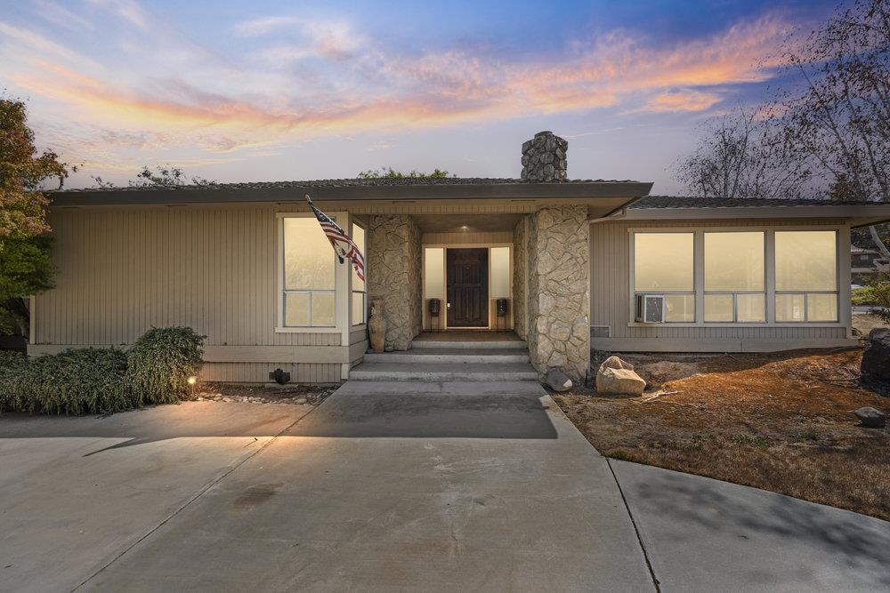 15 Carol Anns Court