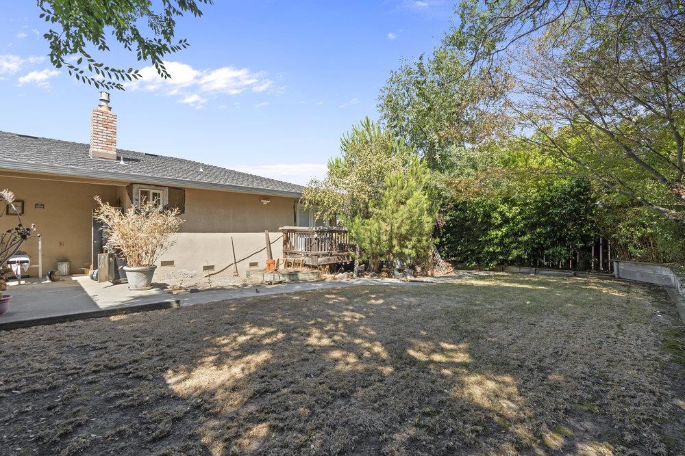 15 Carol Anns Court