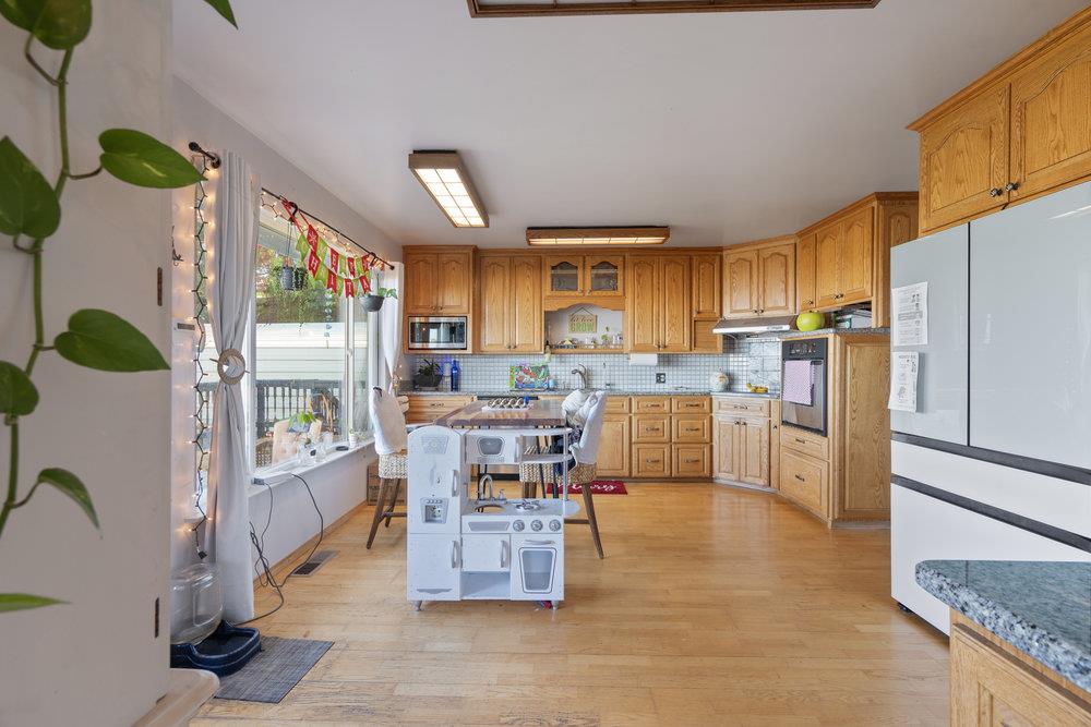 380 Hillside Road