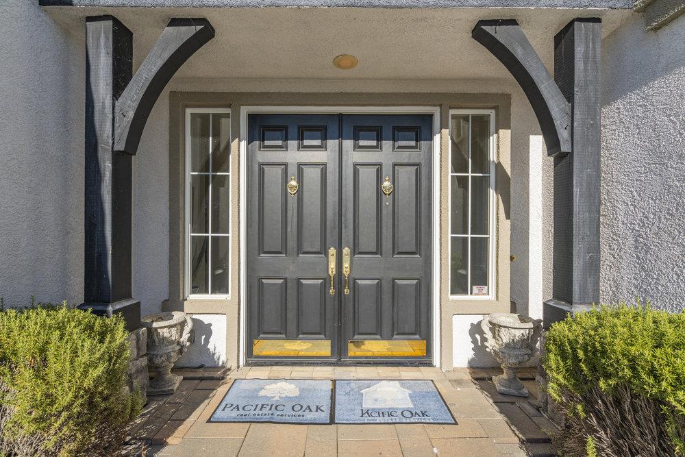 310 Via Vaquero Norte