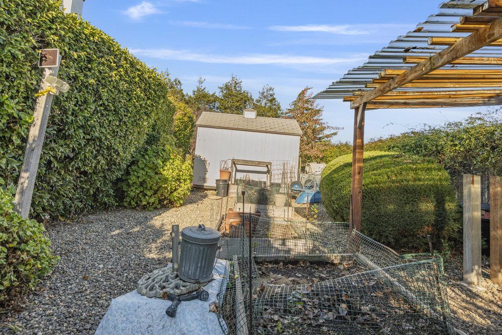 310 Via Vaquero Norte