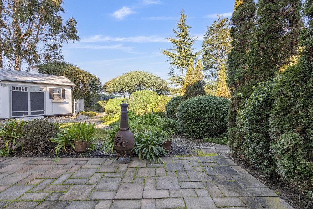 310 Via Vaquero Norte